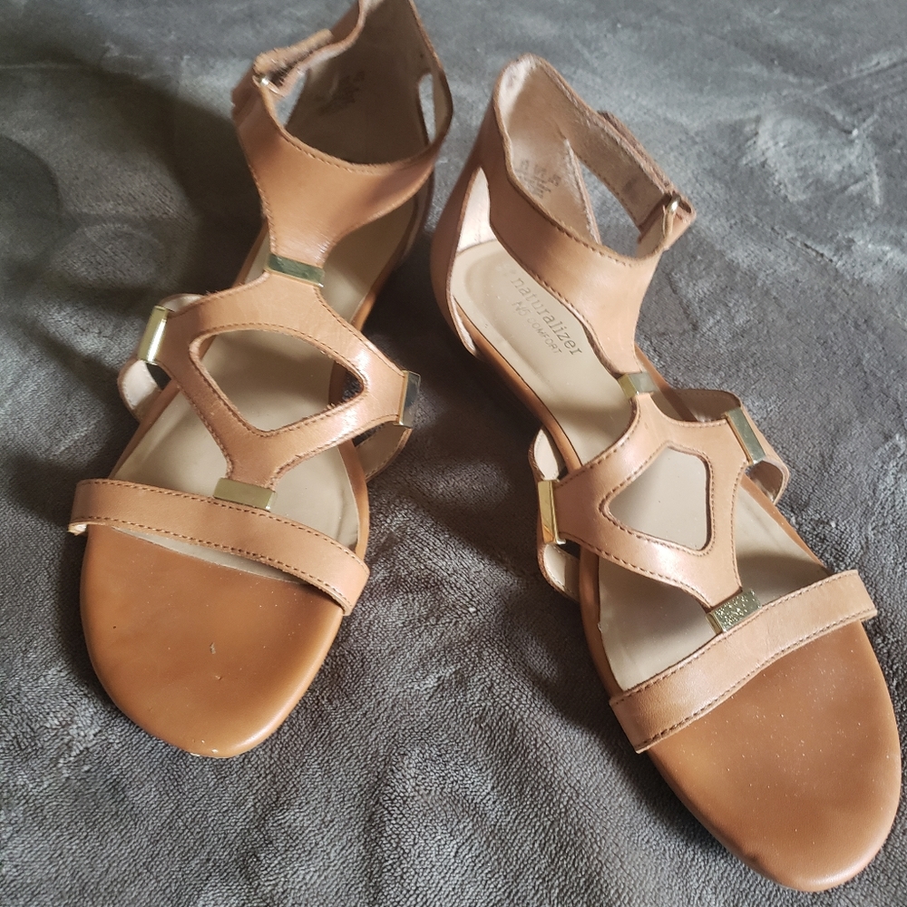 Naturalizer sandals, tan, 7 1/2 M